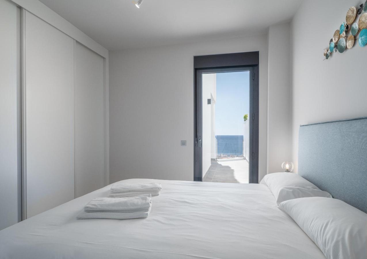 Blue Suite 2389 Sea Views Манільва Екстер'єр фото